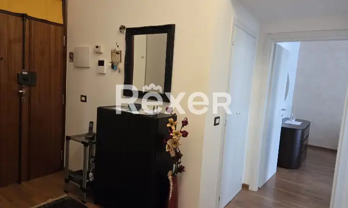 Rexer-Siena-Trilocale-ristrutturato-con-terrazzo-in-zona-servita-AcquacaldaPetriccio-Altro