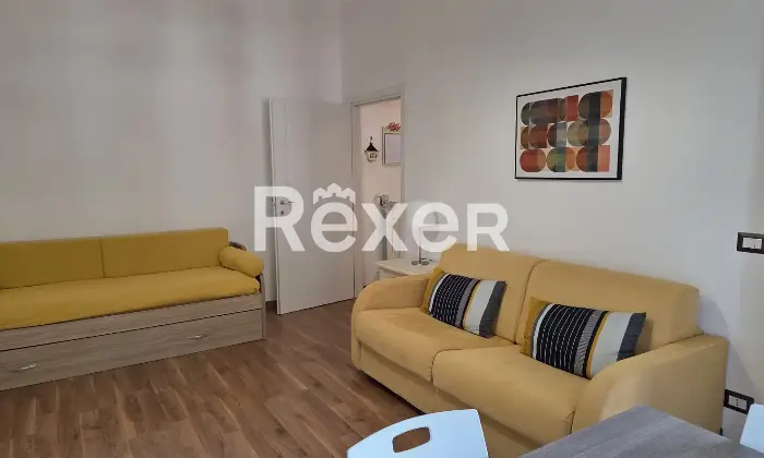 Rexer-Siena-Trilocale-ristrutturato-con-terrazzo-in-zona-servita-AcquacaldaPetriccio-Altro