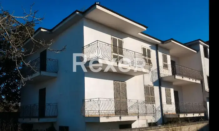 Rexer-Somma-Vesuviana-Due-appartamenti-frazionabili-su-una-villeta-in-vendita-Altro