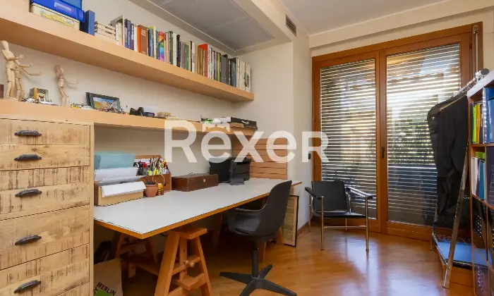 Rexer-Barlassina-Prestigioso-appartamento-con-terrazzino-Altro