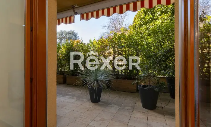 Rexer-Barlassina-Prestigioso-appartamento-con-terrazzino-Altro