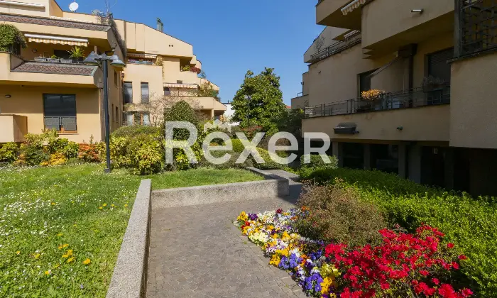 Rexer-Barlassina-Prestigioso-appartamento-con-terrazzino-Altro