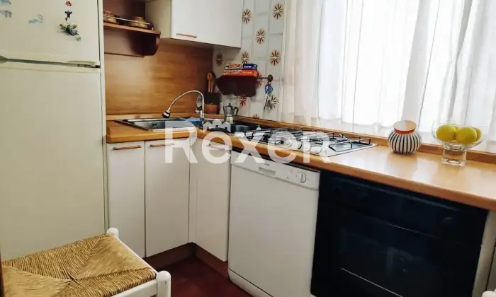 Rexer-Alessandria-Casa-indipendente-con-BoxGiardino-Cucina