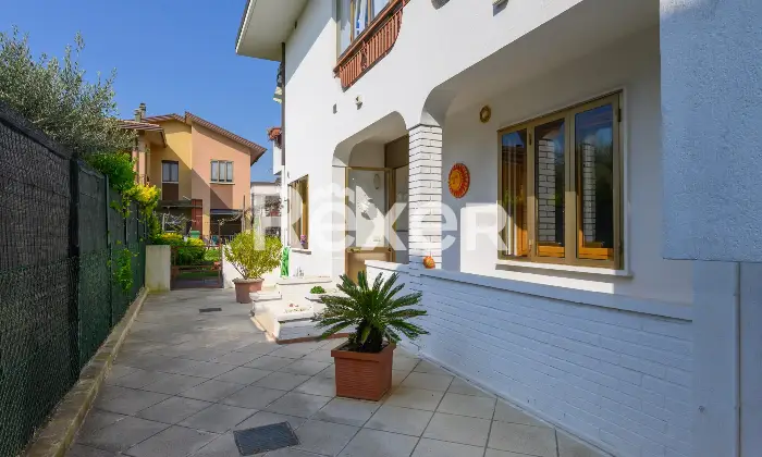 Rexer-Abano-Terme-Porzione-di-Trifamilaire-con-scoperto-privato-Altro