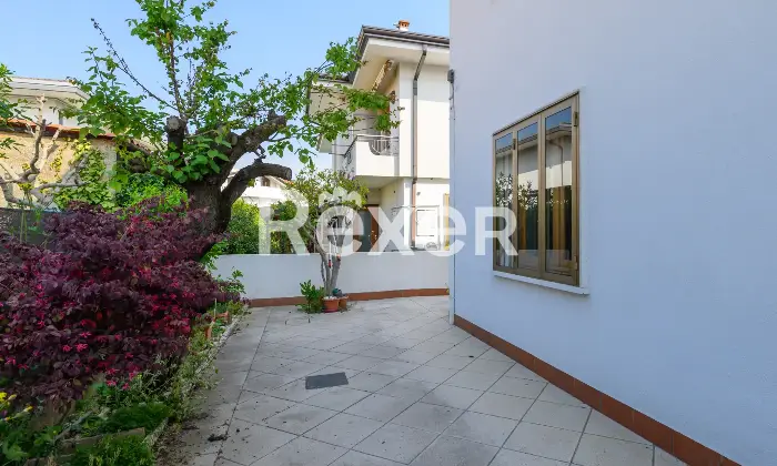 Rexer-Abano-Terme-Porzione-di-Trifamilaire-con-scoperto-privato-Altro