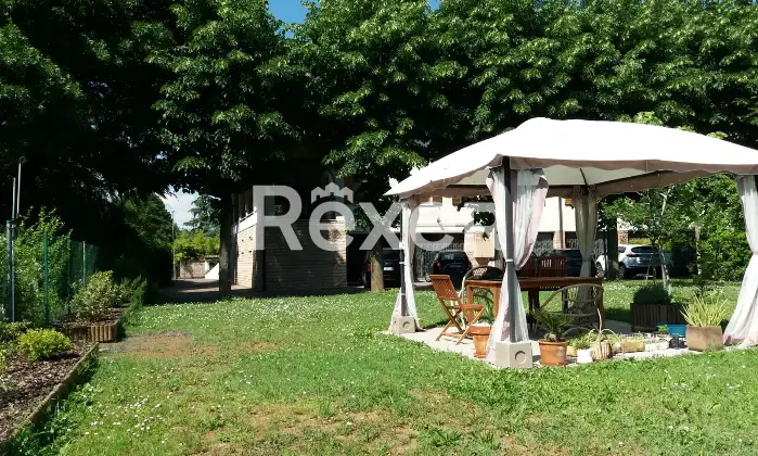 Rexer-Castelnuovo-Rangone-In-Vendita-Ampia-Soluzione-su-Due-Livelli-con-Giardino-e-Garage-Altro