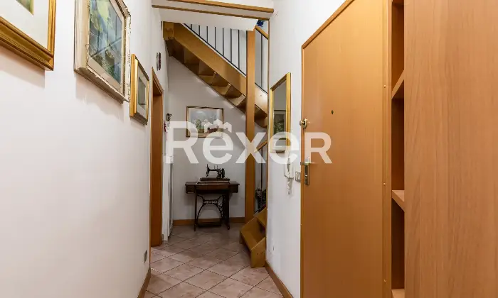 Rexer-Bologna-Centro-via-Mascarella-appartamento-con-terrazzo-e-soffitta-Altro