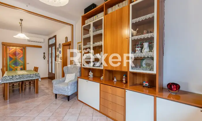 Rexer-Bologna-Centro-via-Mascarella-appartamento-con-terrazzo-e-soffitta-Altro