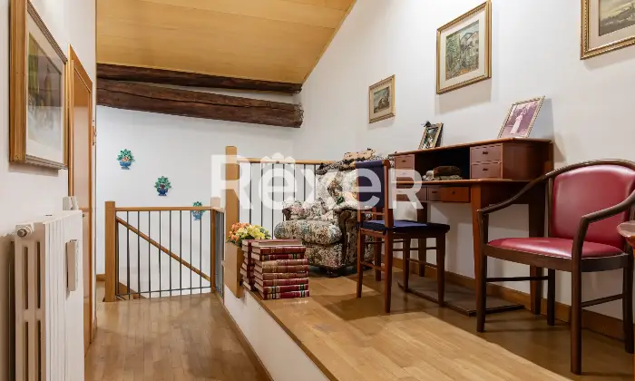 Rexer-Bologna-Centro-via-Mascarella-appartamento-con-terrazzo-e-soffitta-Altro
