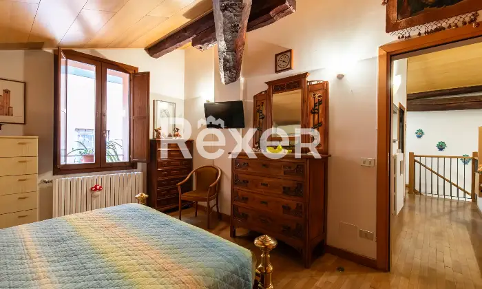 Rexer-Bologna-Centro-via-Mascarella-appartamento-con-terrazzo-e-soffitta-Altro