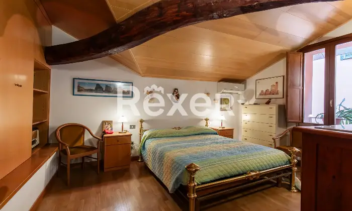 Rexer-Bologna-Centro-via-Mascarella-appartamento-con-terrazzo-e-soffitta-Altro