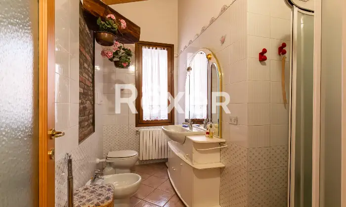 Rexer-Bologna-Centro-via-Mascarella-appartamento-con-terrazzo-e-soffitta-Altro