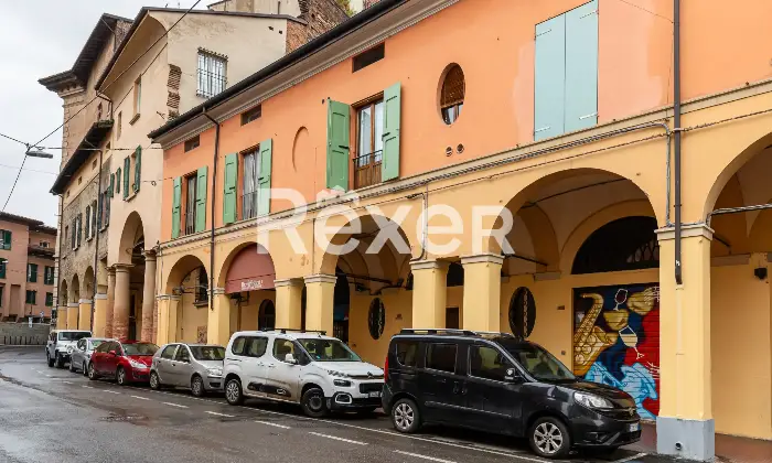 Rexer-Bologna-Centro-via-Mascarella-appartamento-con-terrazzo-e-soffitta-Altro