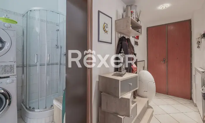 Rexer-Roma-CENTOCELLE-VIA-DEGLI-OLIVI-SECONDO-PIANO-SENZA-ASCENSORE-Altro