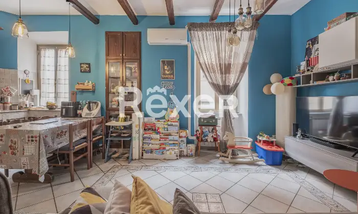 Rexer-Roma-CENTOCELLE-VIA-DEGLI-OLIVI-SECONDO-PIANO-SENZA-ASCENSORE-Altro