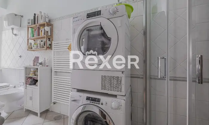 Rexer-Roma-CENTOCELLE-VIA-DEGLI-OLIVI-SECONDO-PIANO-SENZA-ASCENSORE-Altro