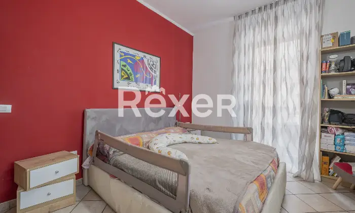 Rexer-Roma-CENTOCELLE-VIA-DEGLI-OLIVI-SECONDO-PIANO-SENZA-ASCENSORE-Altro