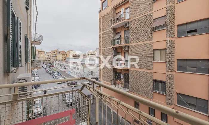 Rexer-Roma-CENTOCELLE-VIA-DEGLI-OLIVI-SECONDO-PIANO-SENZA-ASCENSORE-Altro