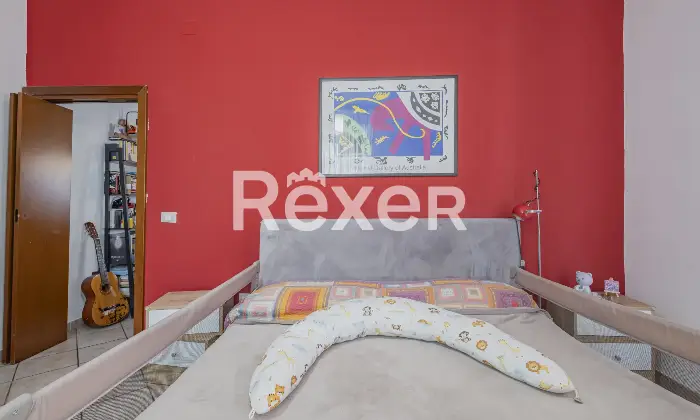 Rexer-Roma-CENTOCELLE-VIA-DEGLI-OLIVI-SECONDO-PIANO-SENZA-ASCENSORE-Altro