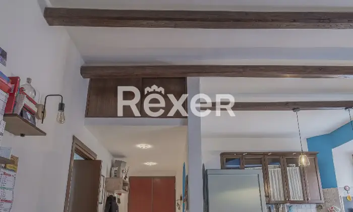 Rexer-Roma-CENTOCELLE-VIA-DEGLI-OLIVI-SECONDO-PIANO-SENZA-ASCENSORE-Altro