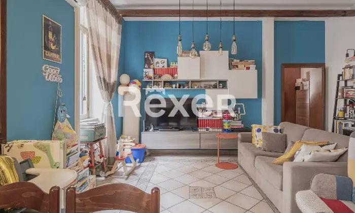 Rexer-Roma-CENTOCELLE-VIA-DEGLI-OLIVI-SECONDO-PIANO-SENZA-ASCENSORE-Altro