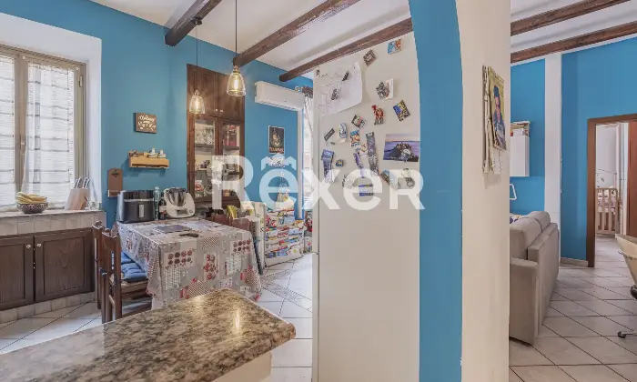 Rexer-Roma-CENTOCELLE-VIA-DEGLI-OLIVI-SECONDO-PIANO-SENZA-ASCENSORE-Altro