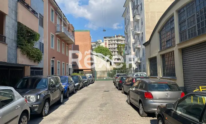 Rexer-Milano-Vendesi-Box-Auto-Via-Tolstoi-Piano-Altro