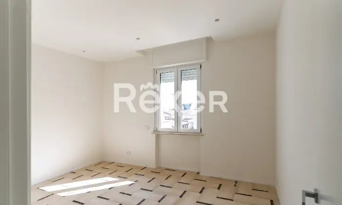 Rexer-Altamura-Appartamento-con-due-balconi-in-vendita-in-Via-Galileo-Galilei-ad-Altamura-Altro