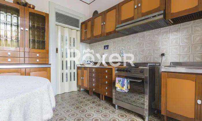 Rexer-Torino-Tra-corso-Racconigi-e-corso-Peschiera-appartamento-luminoso-Altro