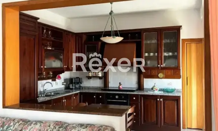 Rexer-Casabona-Appartamento-in-vendita-in-Via-Serafino-a-Casabona-Altro