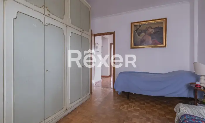 Rexer-Roma-Talenti-in-comprensorio-elegante-immerso-nel-verde-Altro