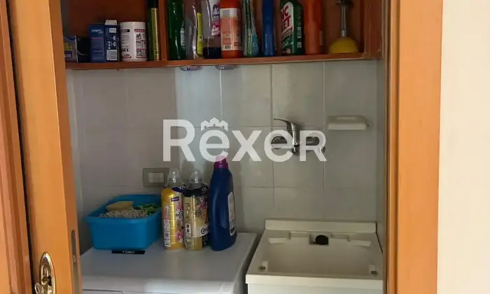 Rexer-Castrovillari-Appartamento-arredato-con-balcone-Cucina