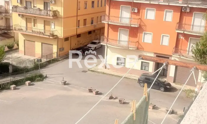 Rexer-Castrovillari-Appartamento-arredato-in-residence-con-cantina-Giardino