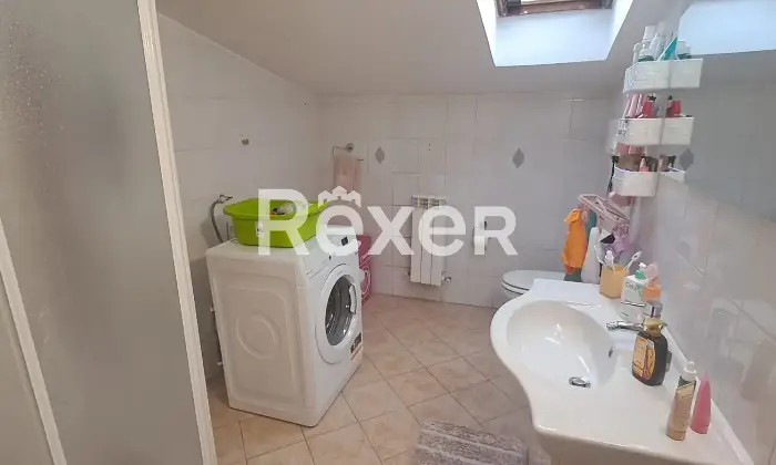 Rexer-Castrovillari-Appartamento-arredato-in-residence-Bagno