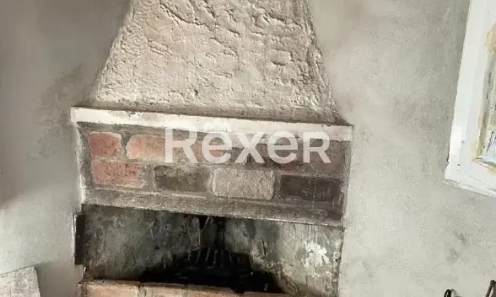 Rexer-Ferrara-Propriet-rustica-in-vendita-in-Via-Acquedotto-Ferrara-Altro
