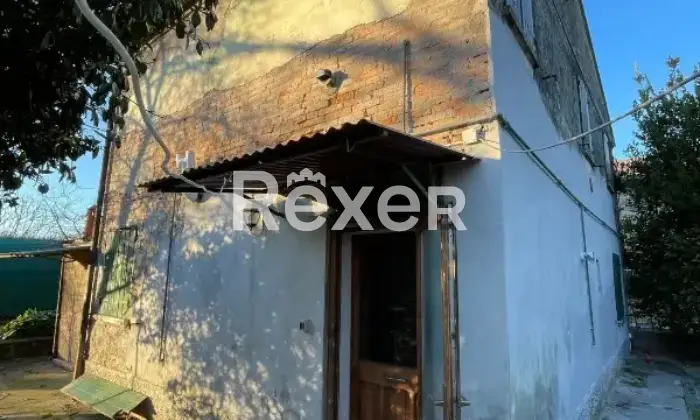 Rexer-Francolino-Propriet-rustica-in-vendita-in-Via-Acquedotto-Ferrara-Altro