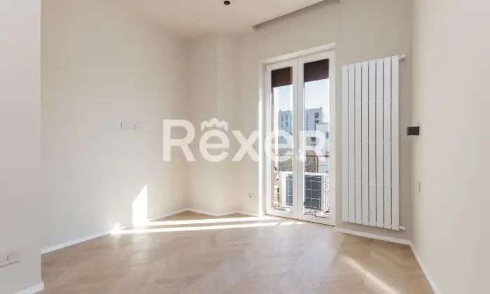 Rexer-Milano-Trilocale-ristrutturato-con-cantina-Altro