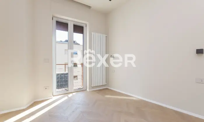 Rexer-Milano-Trilocale-ristrutturato-con-cantina-Altro