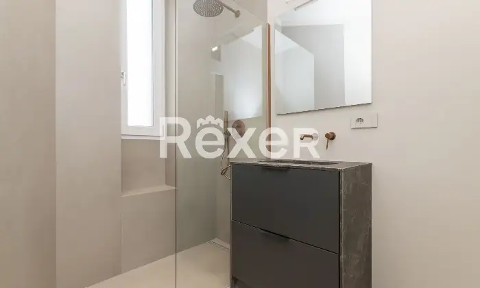 Rexer-Milano-Trilocale-ristrutturato-con-cantina-Altro