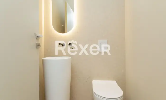 Rexer-Milano-Trilocale-ristrutturato-con-cantina-Altro
