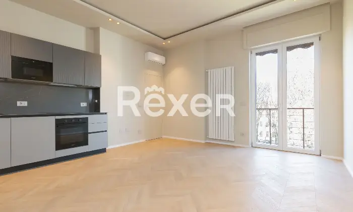Rexer-Milano-Trilocale-ristrutturato-con-cantina-Altro