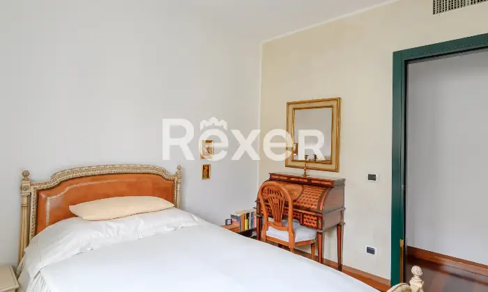 Rexer-Venezia-Elegante-appartamento-con-ampie-terrazze-garage-e-posto-auto-Altro