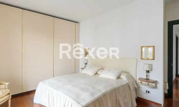 Rexer-Venezia-Elegante-appartamento-con-ampie-terrazze-garage-e-posto-auto-Altro