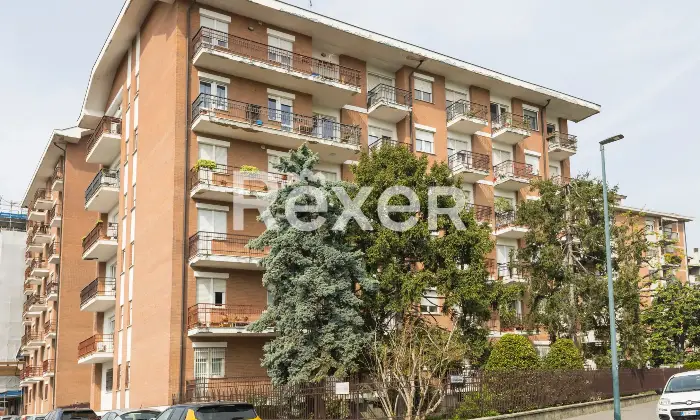 Rexer-Torino-Ampio-appartamento-con-box-auto-Altro