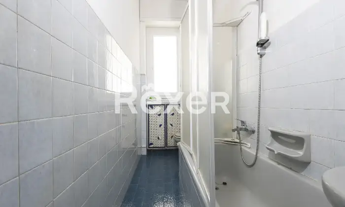 Rexer-Torino-Ampio-appartamento-con-box-auto-Altro