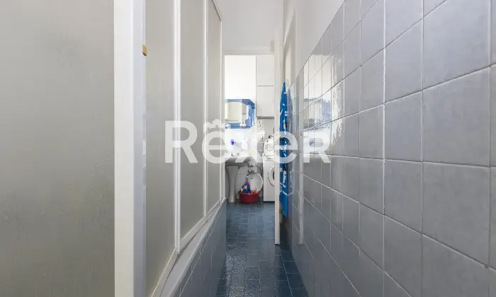 Rexer-Torino-Ampio-appartamento-con-box-auto-Altro