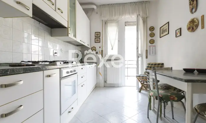 Rexer-Torino-Ampio-appartamento-con-box-auto-Altro