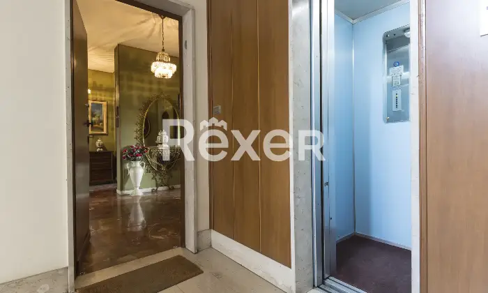 Rexer-Torino-Ampio-appartamento-con-box-auto-Altro