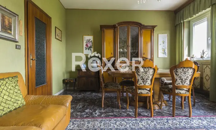 Rexer-Torino-Ampio-appartamento-con-box-auto-Altro