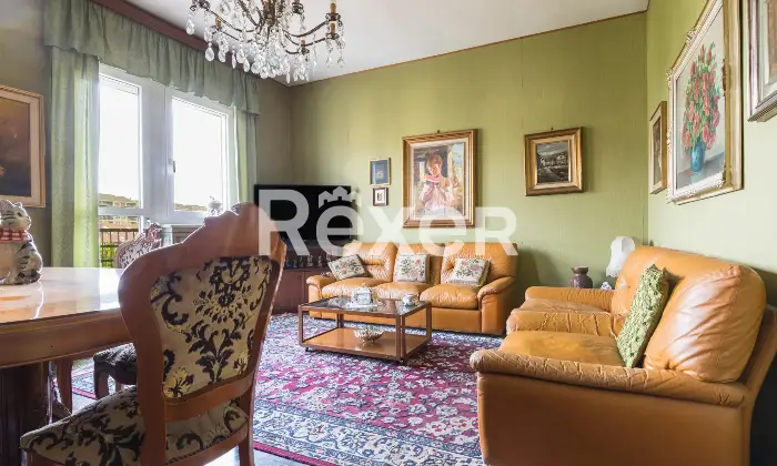 Rexer-Torino-Ampio-appartamento-con-box-auto-Altro